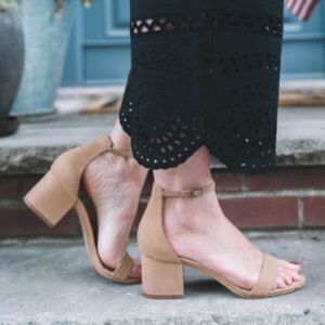 Steve Madden Irenee Tan Suede Ankle Strap Sandals Sz 8